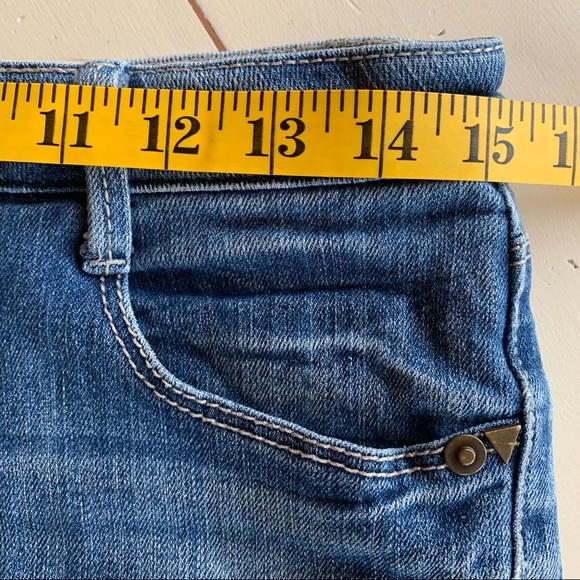 Hippie Laundry Vanilla Star Embroidered Hem Distressed Straight Leg Jeans - Picture 10 of 14